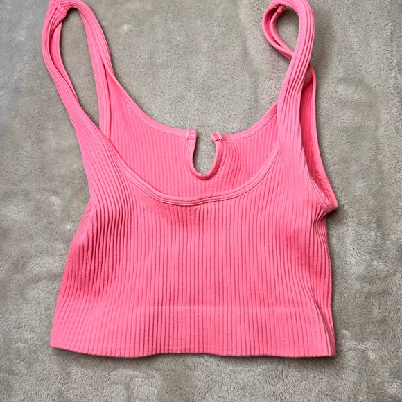 Crop top - Picture 3 of 3